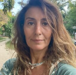 Julie S